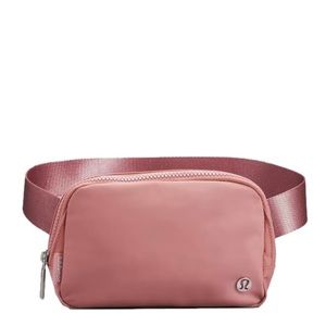 Lululemon Everywhere Belt Bag in pink